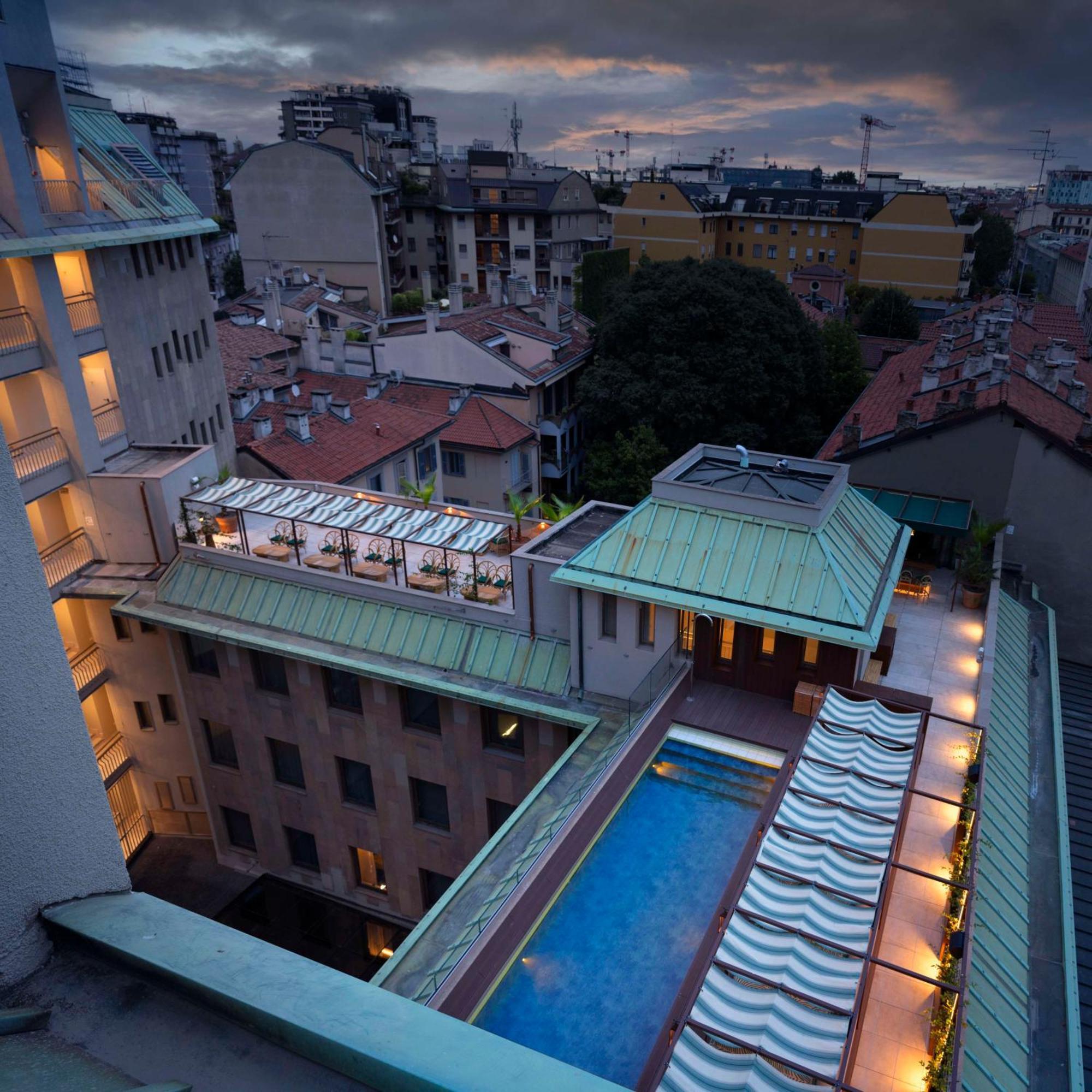Radisson Collection Hotel, Santa Sofia Milan Milão Exterior foto The Sky Pool